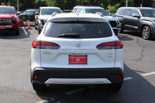 2023 Toyota Corolla Cross XLE
