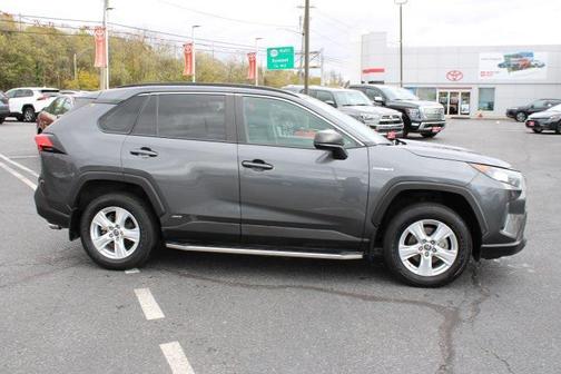 2021 Toyota RAV4 Hybrid LE