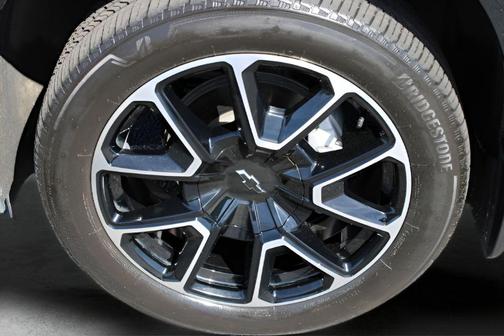 Black 2025 Chevrolet Suburban RST