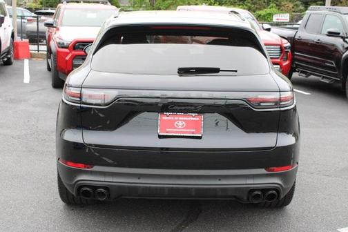 2022 Porsche Cayenne Platinum Edition