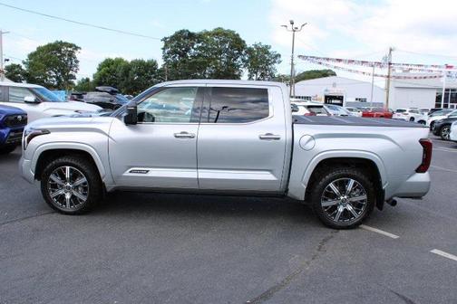 2023 Toyota Tundra Hybrid Capstone