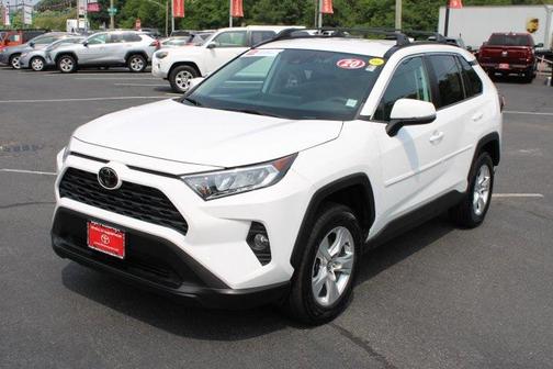 2020 Toyota RAV4 XLE