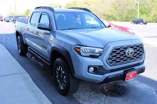 Cement 2021 Toyota Tacoma TRD Off Road