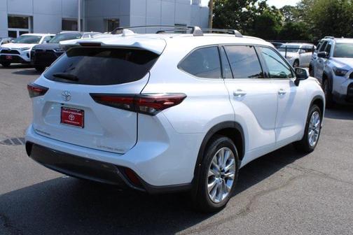 2025 Toyota Highlander Limited