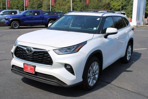 2025 Toyota Highlander Limited