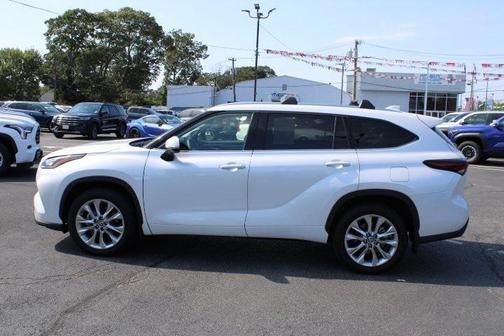 2025 Toyota Highlander Limited