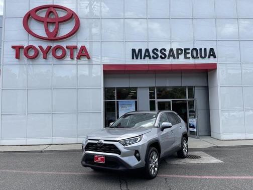 2020 Toyota RAV4 XLE Premium