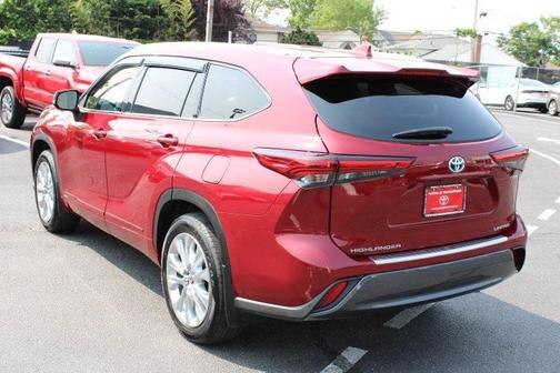 2023 Toyota Highlander Hybrid Limited