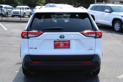 2024 Toyota RAV4 Hybrid LE