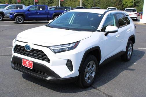 2024 Toyota RAV4 Hybrid LE
