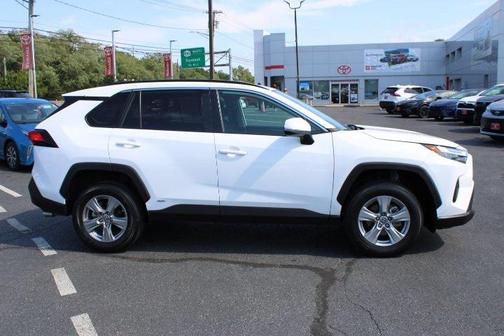 2024 Toyota RAV4 Hybrid LE