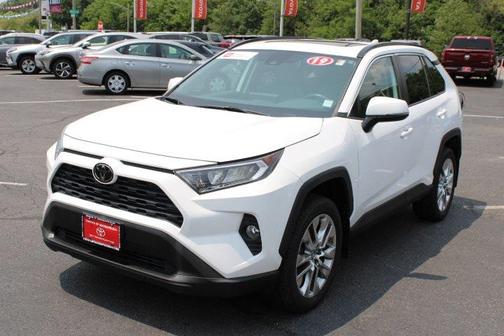 2019 Toyota RAV4 XLE Premium