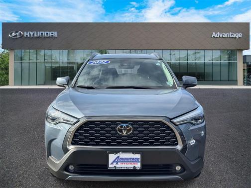 2022 Toyota Corolla Cross XLE
