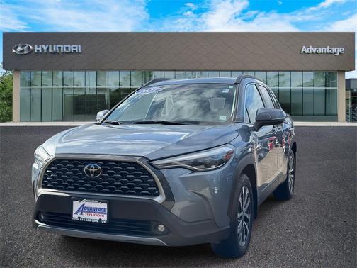 2022 Toyota Corolla Cross XLE