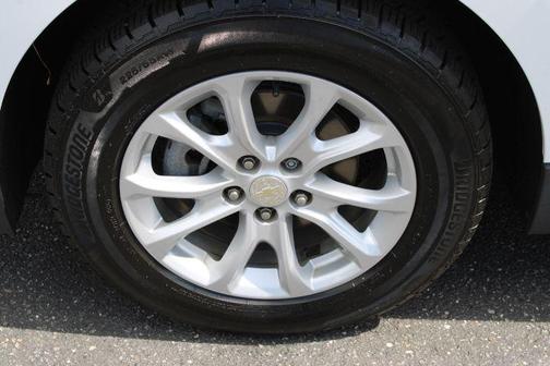Summit White 2020 Chevrolet Equinox 1LT