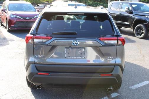 2024 Toyota RAV4 Hybrid XLE