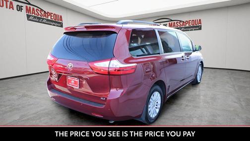 Salsa Red Pearl 2017 Toyota Sienna XLE