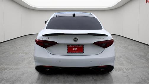 2018 Alfa Romeo Giulia Ti Sport