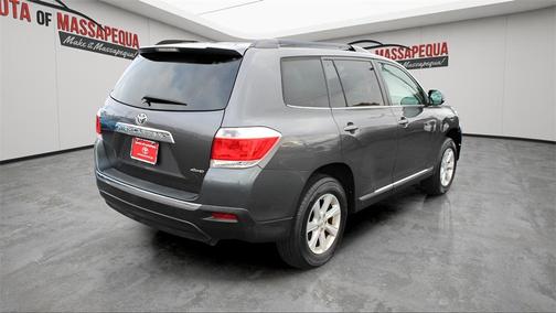 2012 Toyota Highlander SE