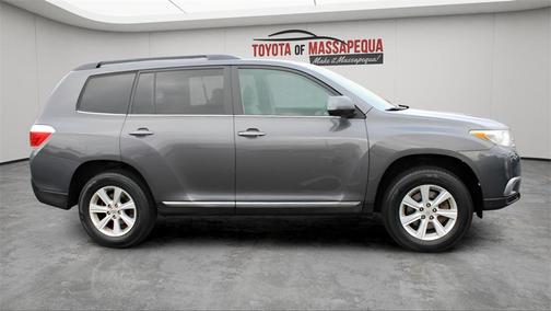 2012 Toyota Highlander SE