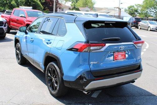 2024 Toyota RAV4 Hybrid SE