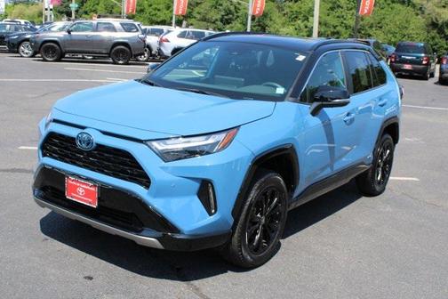 2024 Toyota RAV4 Hybrid SE