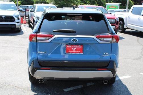 2024 Toyota RAV4 Hybrid SE