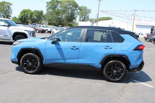 2024 Toyota RAV4 Hybrid SE