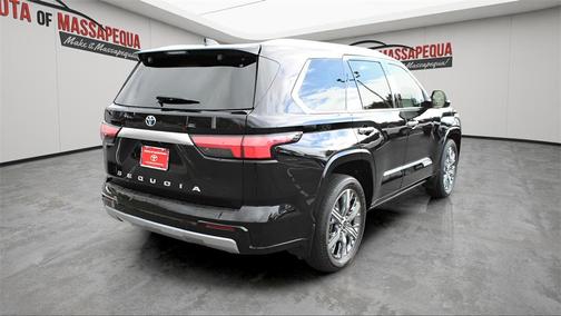 2023 Toyota Sequoia Capstone