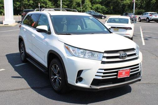 2019 Toyota Highlander LE