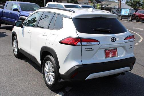 2022 Toyota Corolla Cross LE