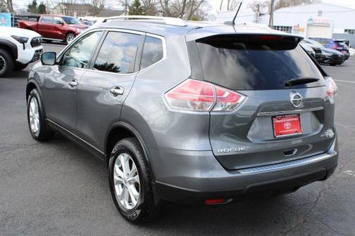 2016 Nissan Rogue SV