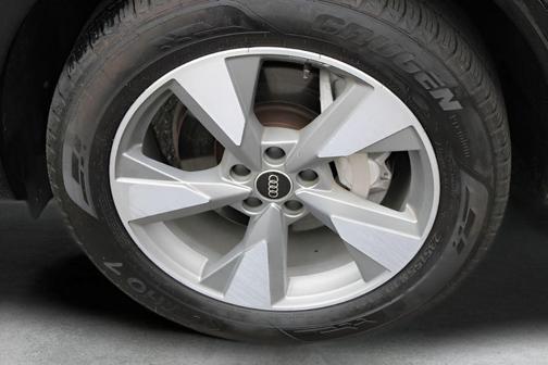 Brilliant Black 2023 Audi Q5 40 Premium Plus