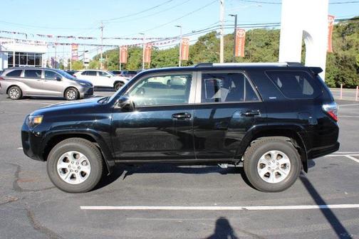 2024 Toyota 4Runner SR5 Premium