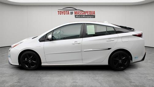 2017 Toyota Prius Four Touring