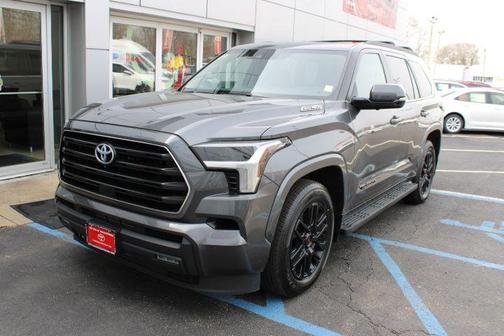 Magnetic Gray Metallic 2024 Toyota Sequoia SR5