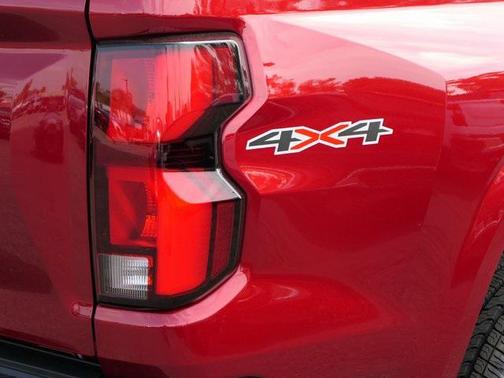 2025 Chevrolet Colorado LT