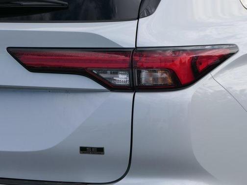 2024 Mitsubishi Outlander SE Black Edition w/Pano Roof S-AWC