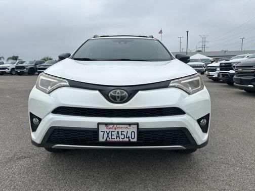 2017 Toyota RAV4 SE