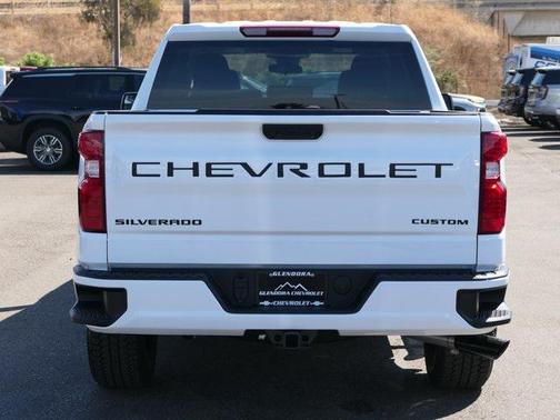 2025 Chevrolet Silverado 1500 Custom