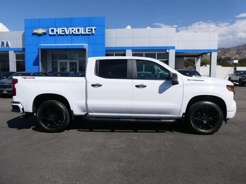 2025 Chevrolet Silverado 1500 Custom