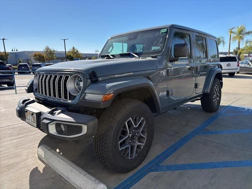 2024 Jeep Wrangler 4-Door Sahara 4x4