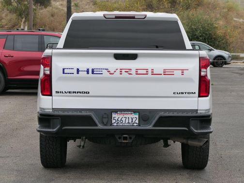 Summit White 2020 Chevrolet Silverado 1500 Custom Trail Boss