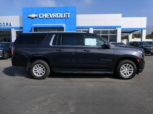 2023 Chevrolet Suburban LT