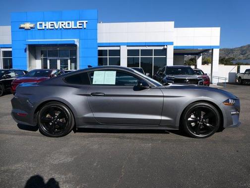 2022 Ford Mustang EcoBoost