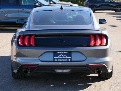 2022 Ford Mustang EcoBoost