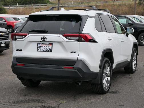 2023 Toyota RAV4 XLE Premium