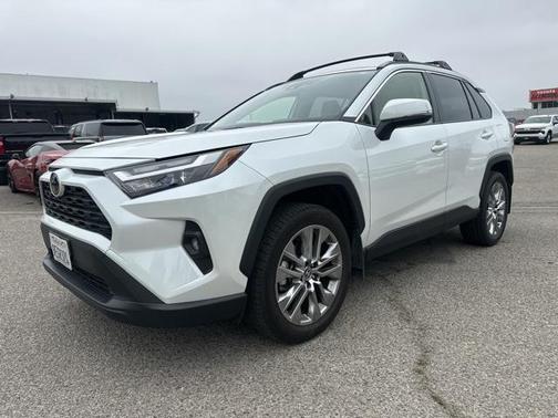 2023 Toyota RAV4 XLE Premium