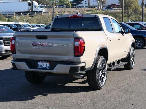 2024 GMC Canyon AT4