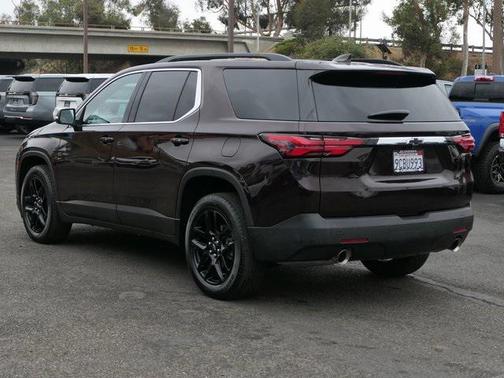 2022 Chevrolet Traverse LT Leather
